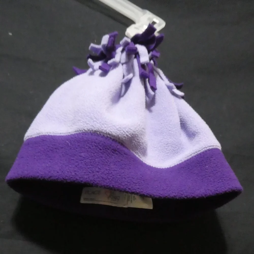CHILDREN'S PLACE | 8-14 | Lilac and Purple Fleece Hat With Pom Pom - Picture 4 of 9